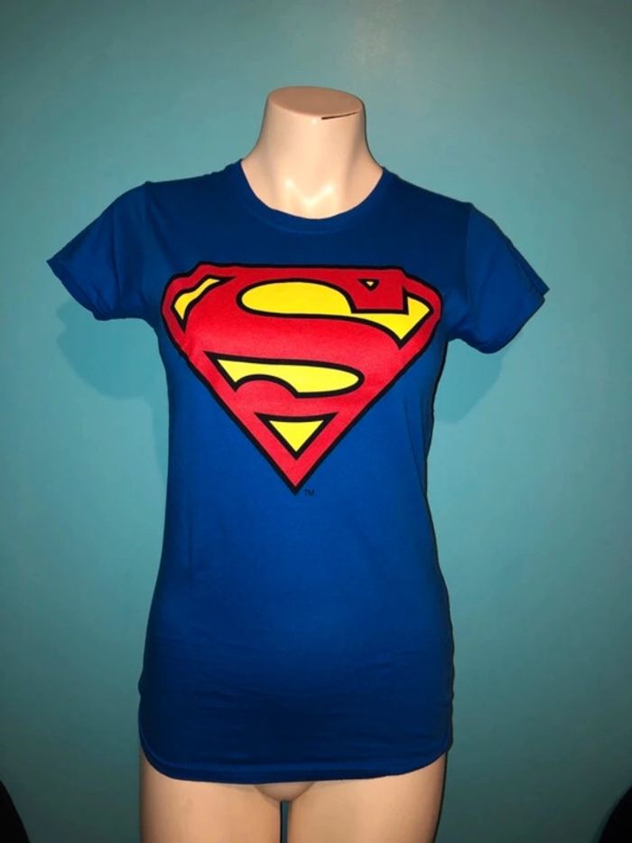 T-shirt femme superman 🌺 justice league taille 36 neuf