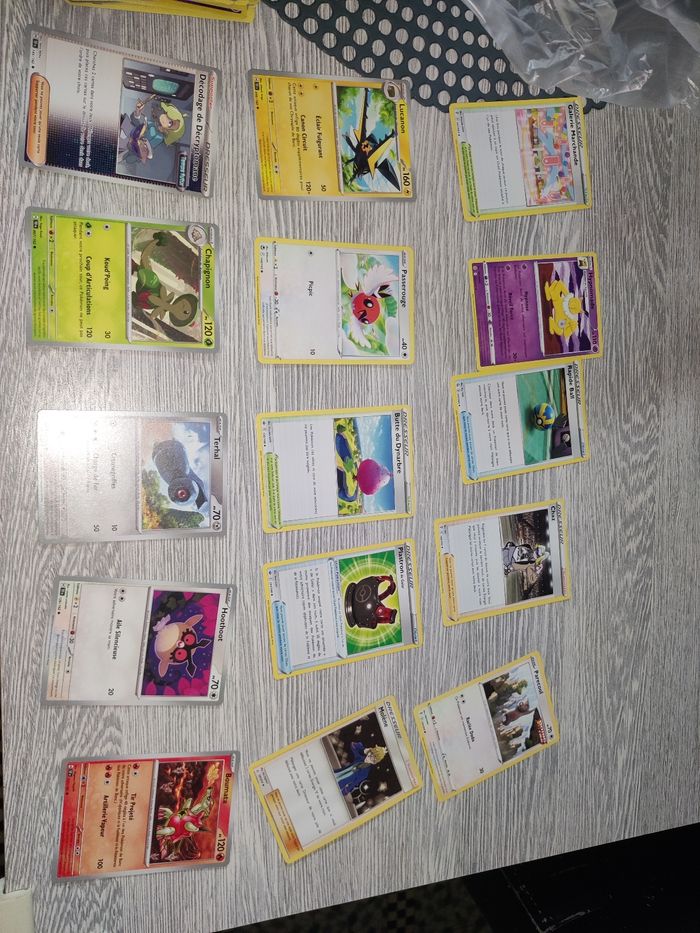 Lot de 93 cartes pokémon en français - photo numéro 2