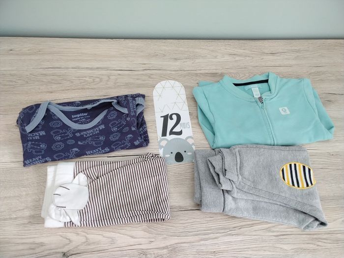 Lot de 4 vêtements garçon 12 mois - photo numéro 1