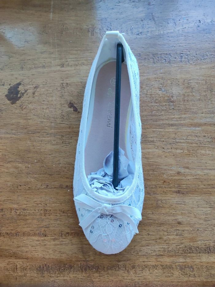 Très belles ballerines dentelles - photo numéro 2