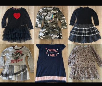 Lot de robes / taille 4 ans