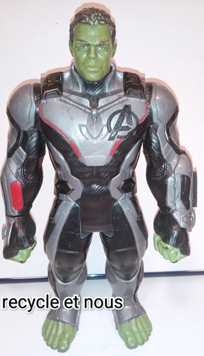 grande figurine avenger hulk hasbro