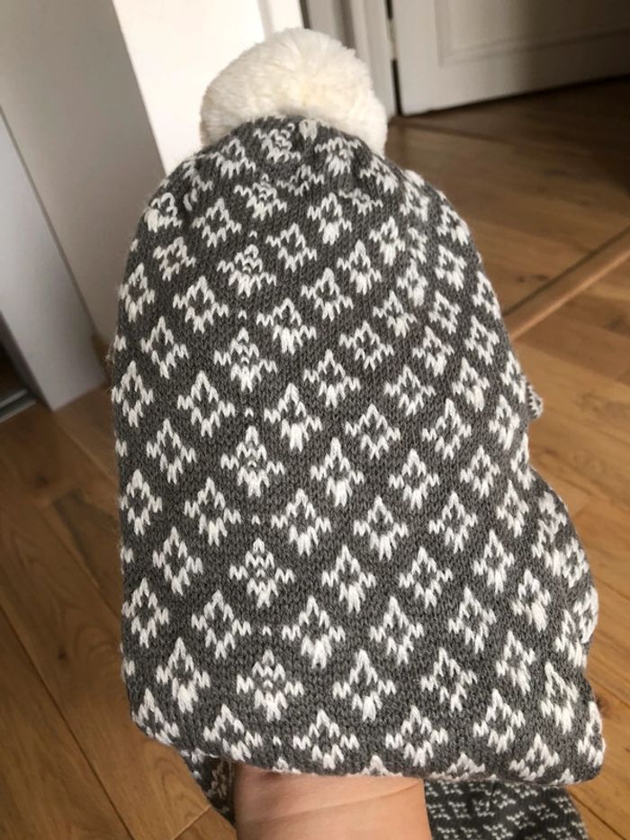 Bonnet - écharpe Natalys 12/18 mois 48 cm neufs - photo numéro 4