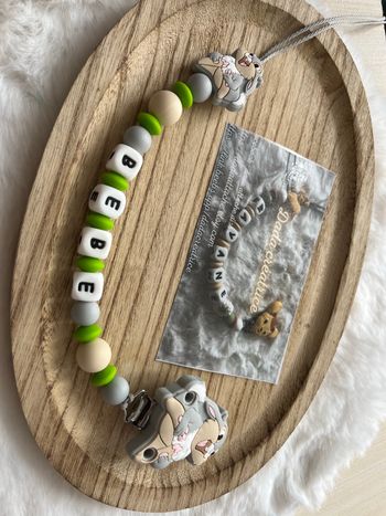 Attache tétine pan pan