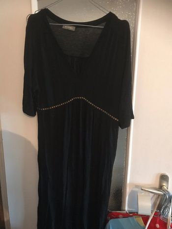 robe in extenso noir avec clou t46/48