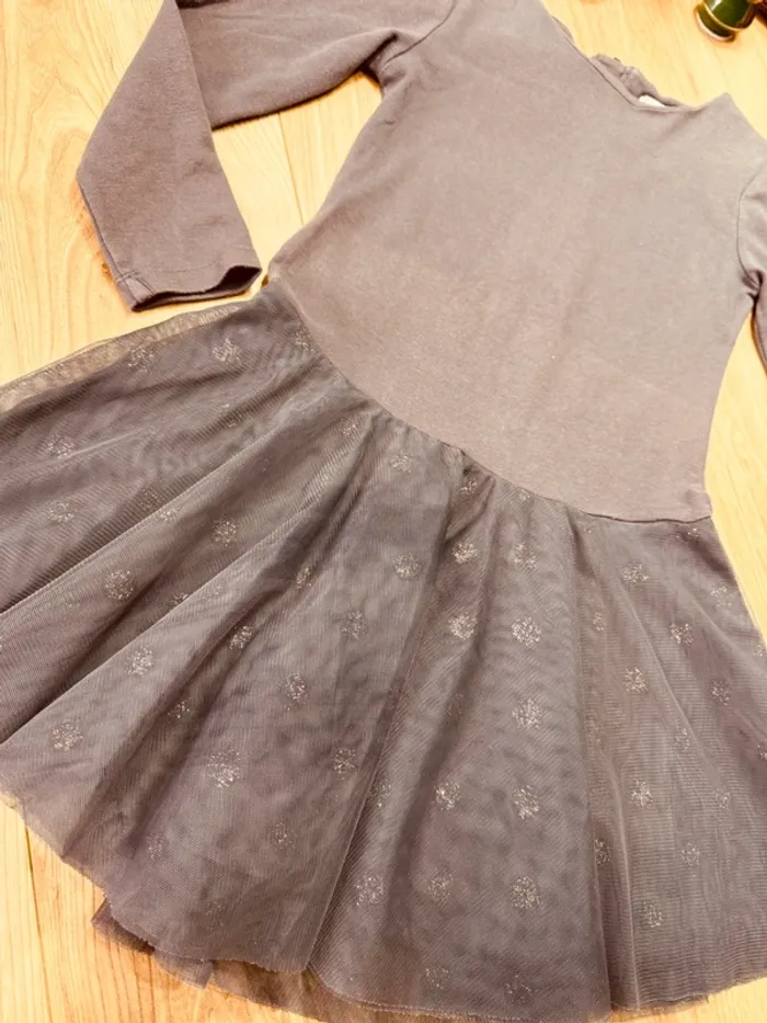Taille 8 ans robe à manches longues fille Okaidi grise * tulle poids * 🎄 - photo numéro 3
