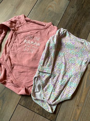 Lot 2 bodies manches longues 12 mois