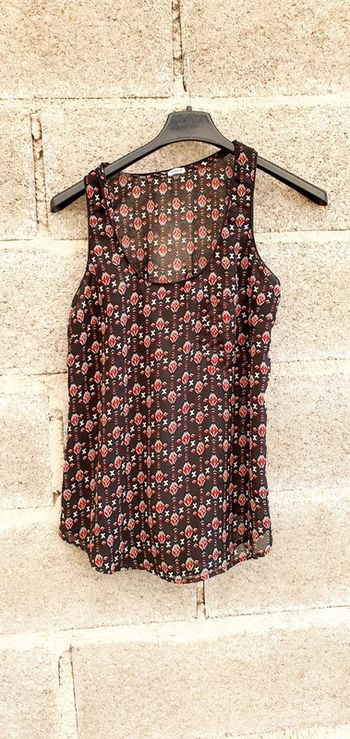 Très belle blouse de chez Pimkie taille 34 en très bon état 👌