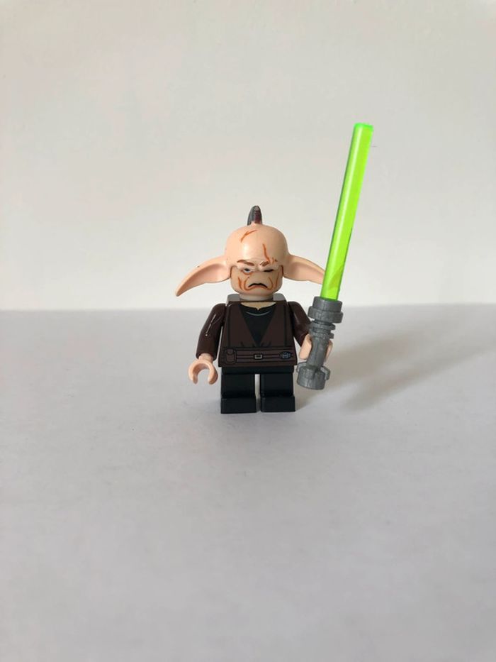 Figurine type lego Jedi Even Piell. Star Wars