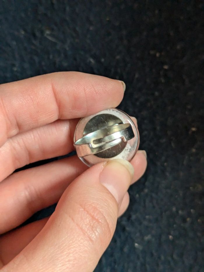 Bague en verre ronde style pylônes - photo numéro 3