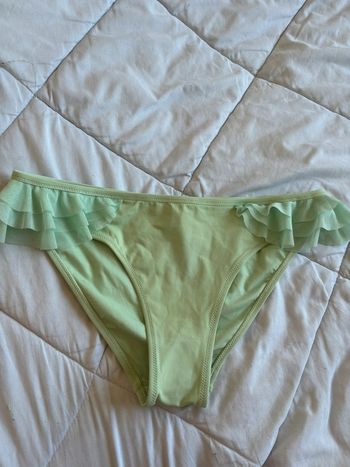 Bas de maillot de bain vert pale anis volant tulles Penti taille XL/42 neuf