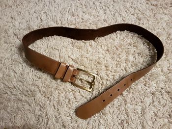 Ceinture en cuir taupe