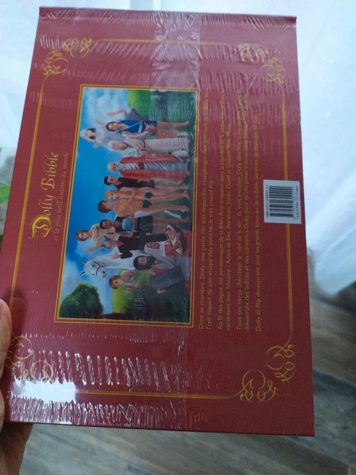 Dolly Bibble et la plus belle histoire du monde - photo numéro 3