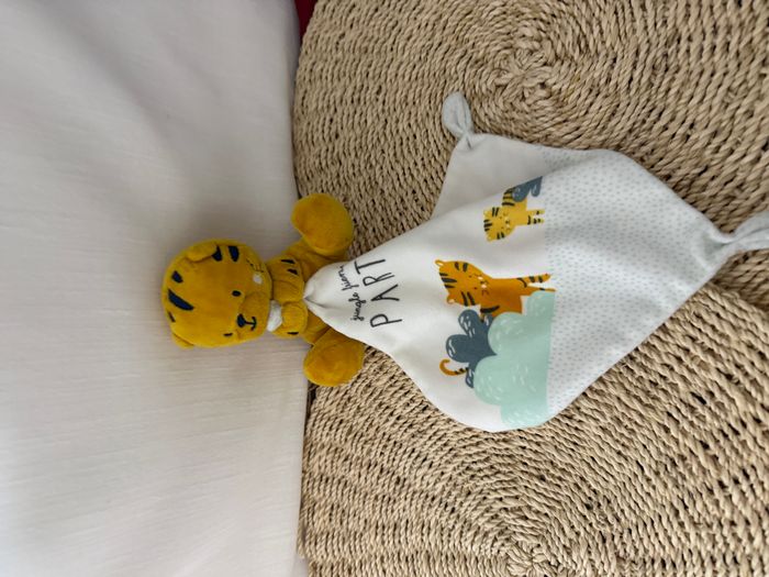 Doudou chat tigre orange mouchoir Jungle friends party SIMBA TOYS KIABI - photo numéro 4