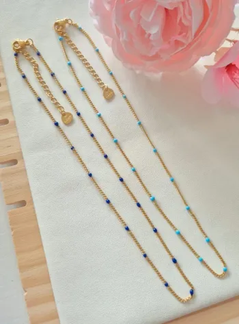 Lot de 2 colliers dorée style GIGI 🌸 perles fines : 1 bleu marine + 1 bleu ciel