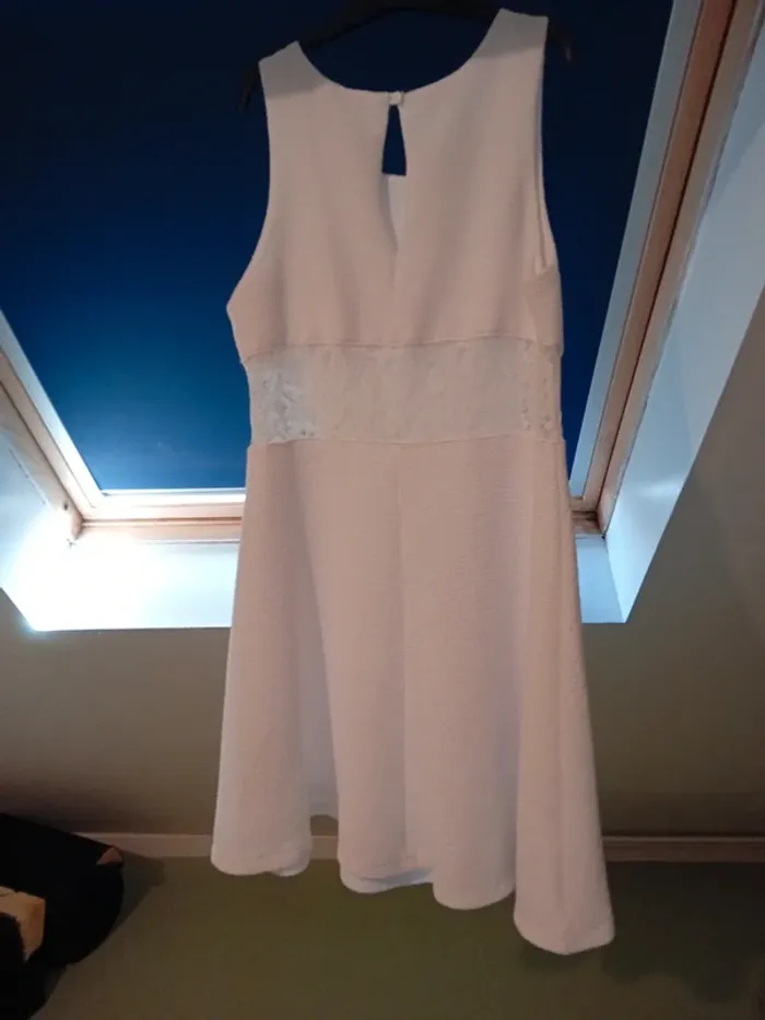Robe blanche L - photo numéro 3