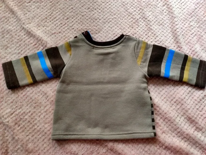 Pull 6 mois - photo numéro 3