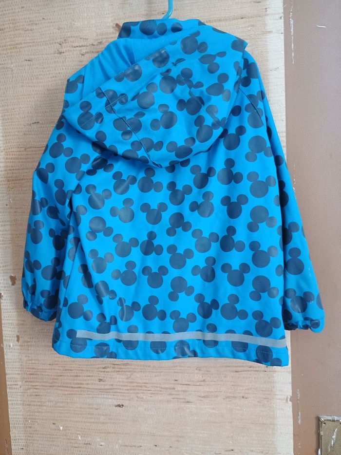 Veste de pluie taille 5 ans - photo numéro 2