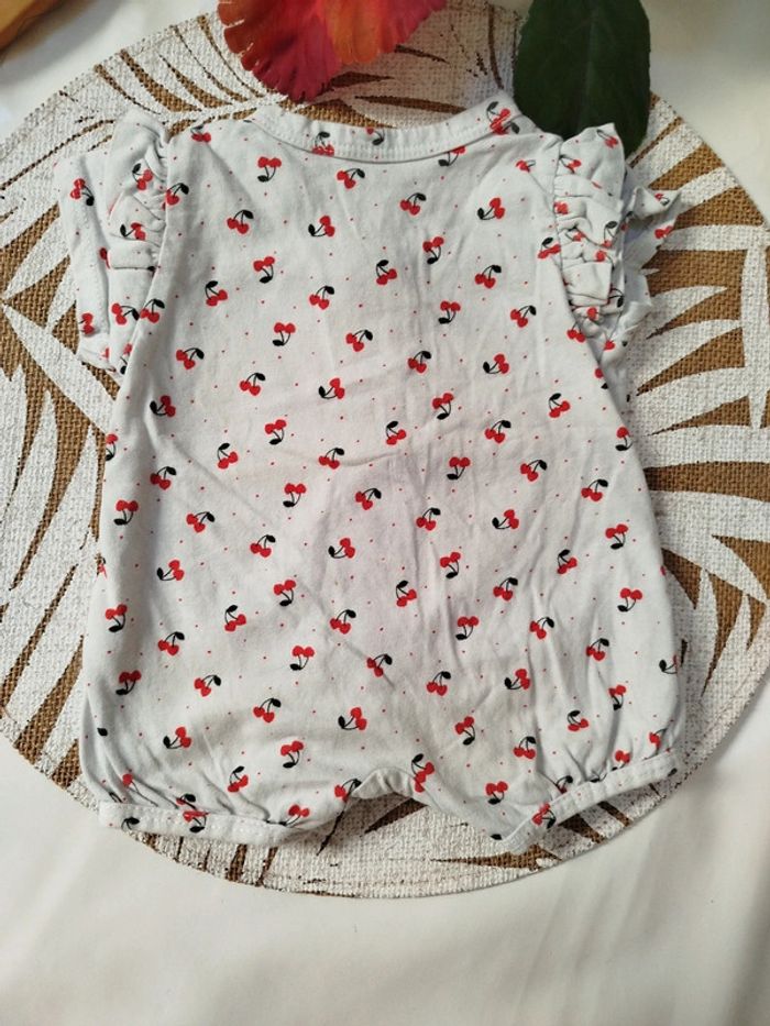 Barboteuse 1 mois fille cerise 🍒 - photo numéro 3