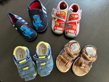 Lot chaussures chaussons 19/20