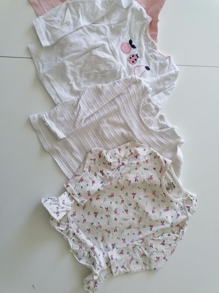 Hauts fille 18 mois très bon état