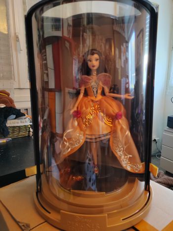Poupée édition limitée la belle et la bête Designer