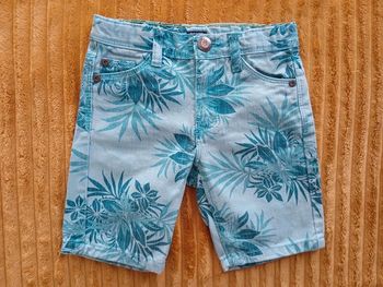 Short motif floral garçon taille 4 ans