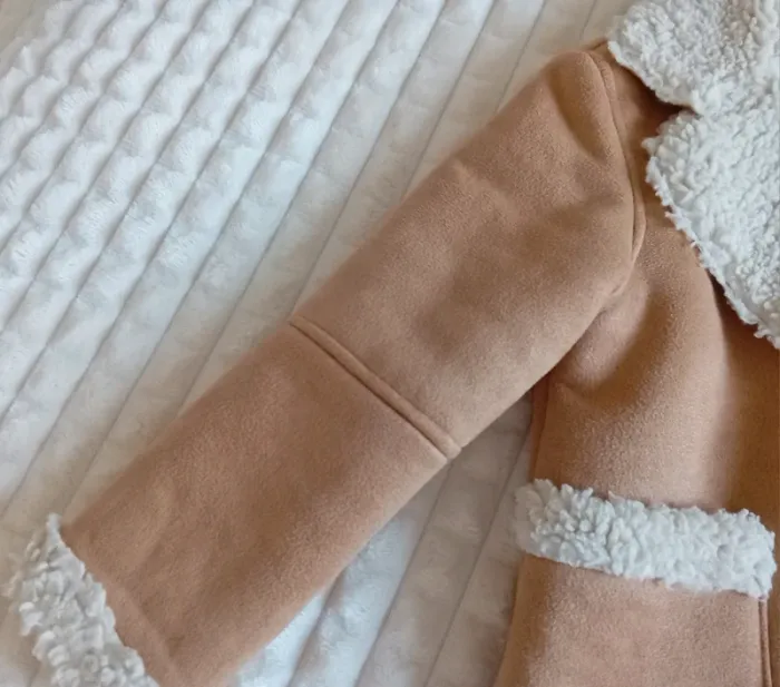Manteau fille 4ans 🤎🌼 - photo numéro 2