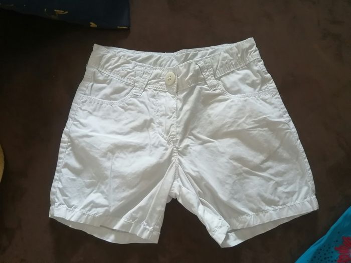 Short blanc
