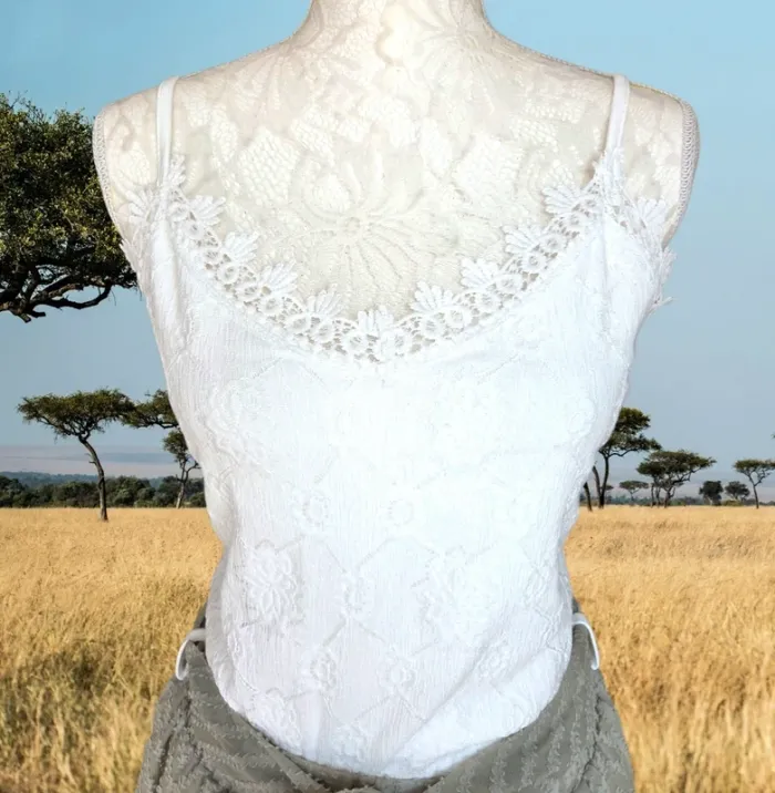 Ensemble top/short NEUF 🚺 - photo numéro 3