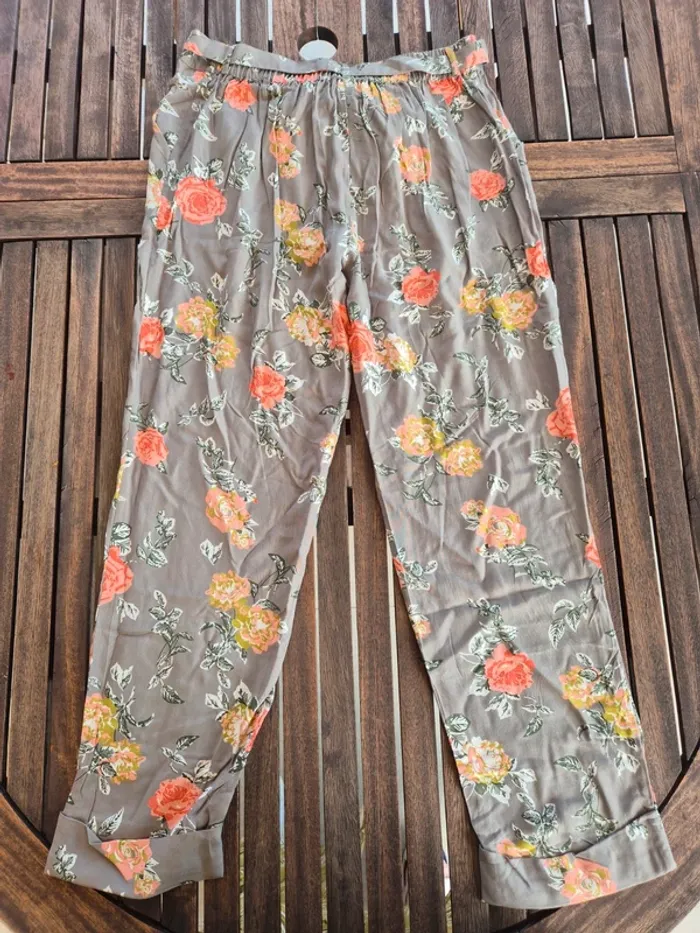 Pantalon en toile fleuri neuf Blancheporte T.38 - photo numéro 2