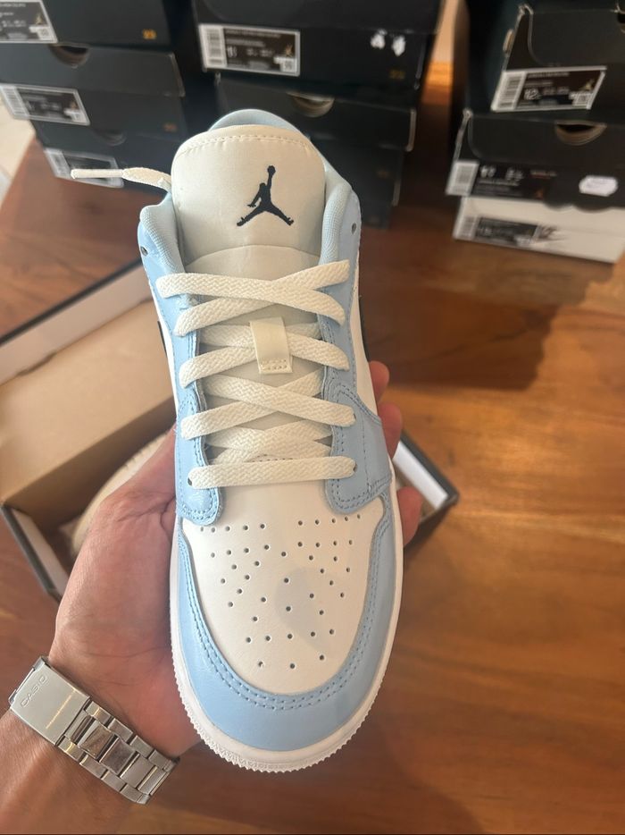 Jordan 1 taille 38.5 - photo numéro 2