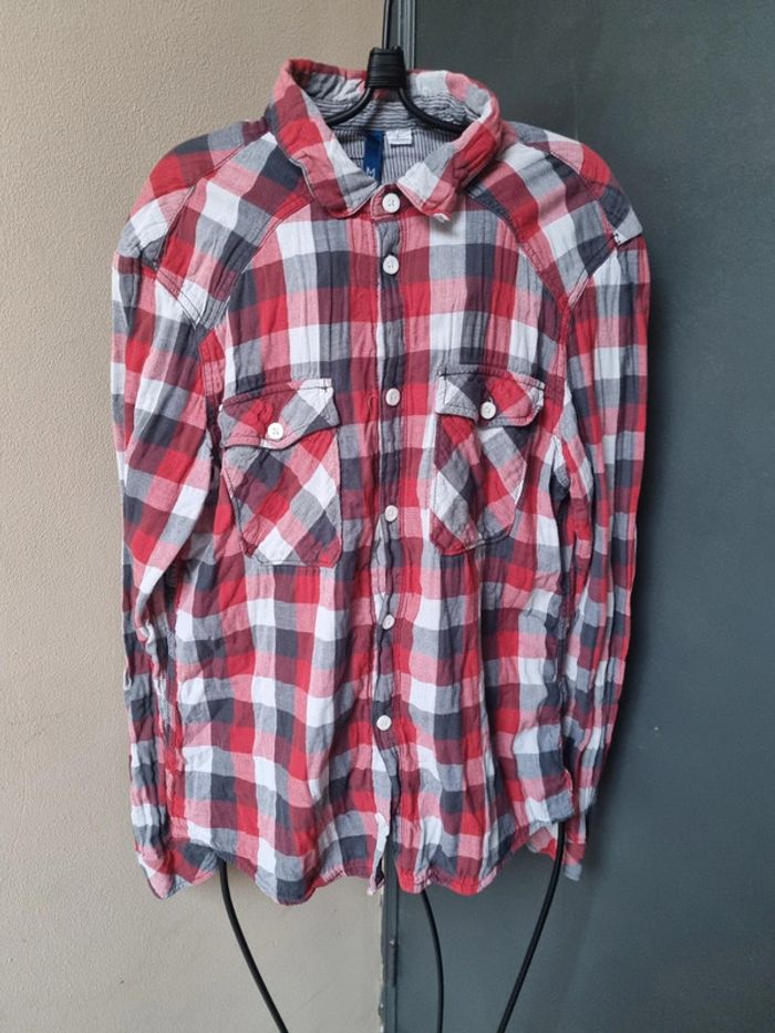 Chemise à carreaux rouge gris blanc