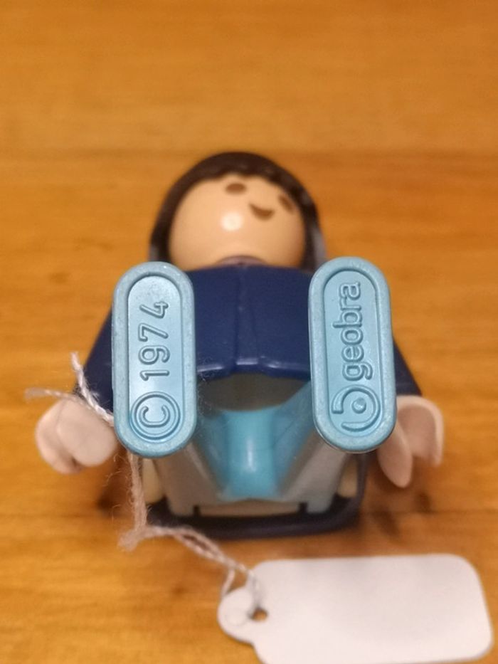 Figurine vintage Playmobil en bon état - photo numéro 4