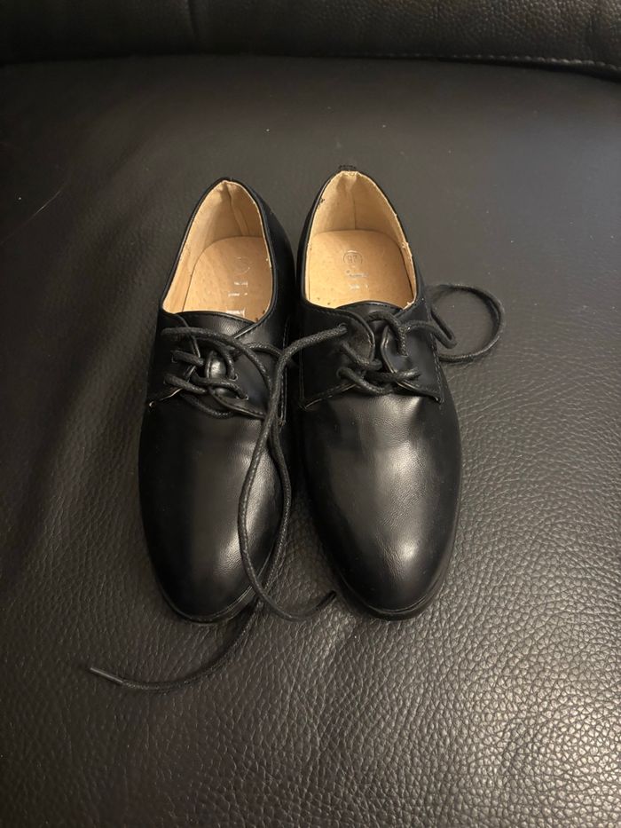 Chaussures de cérémonie pour garçon taille 26