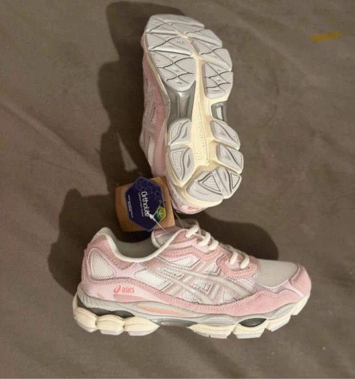 Chaussure Asics gel nyc rose - photo numéro 3