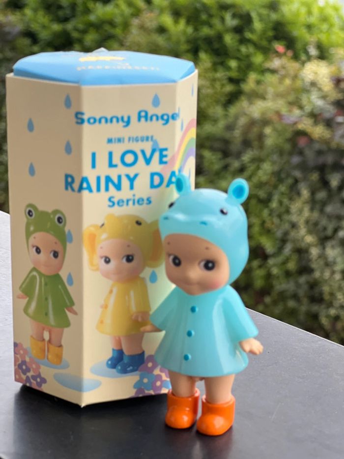 Sonny Angel I Love Rainy Day Hippopotamus