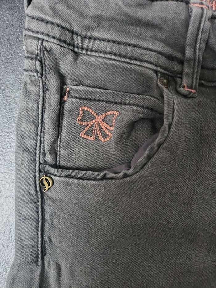 Jean fille regular 4 ans sergent major très bon état - photo numéro 2