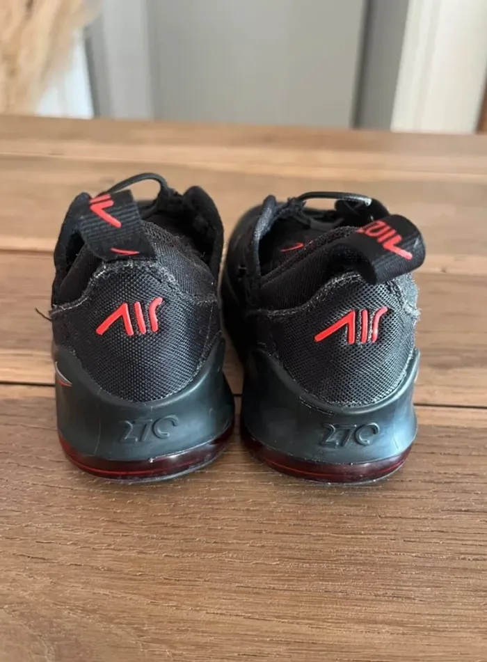 Nike Air Max 270 noires - photo numéro 4