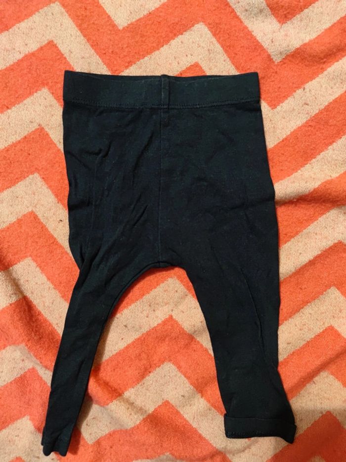 Legging/caleçon bleu marine T.9 mois