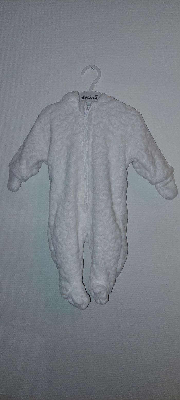 Combinaison blanche mouton 62cm