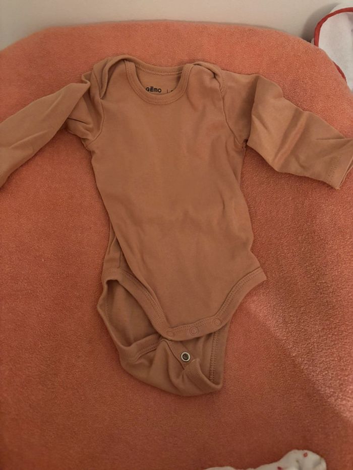 Body 6 mois
