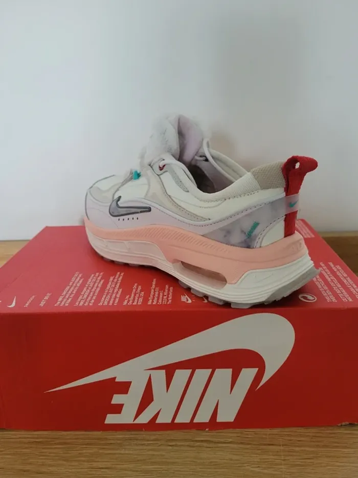 Nike Air Max Bliss T38,5 100% Authentique - photo numéro 4