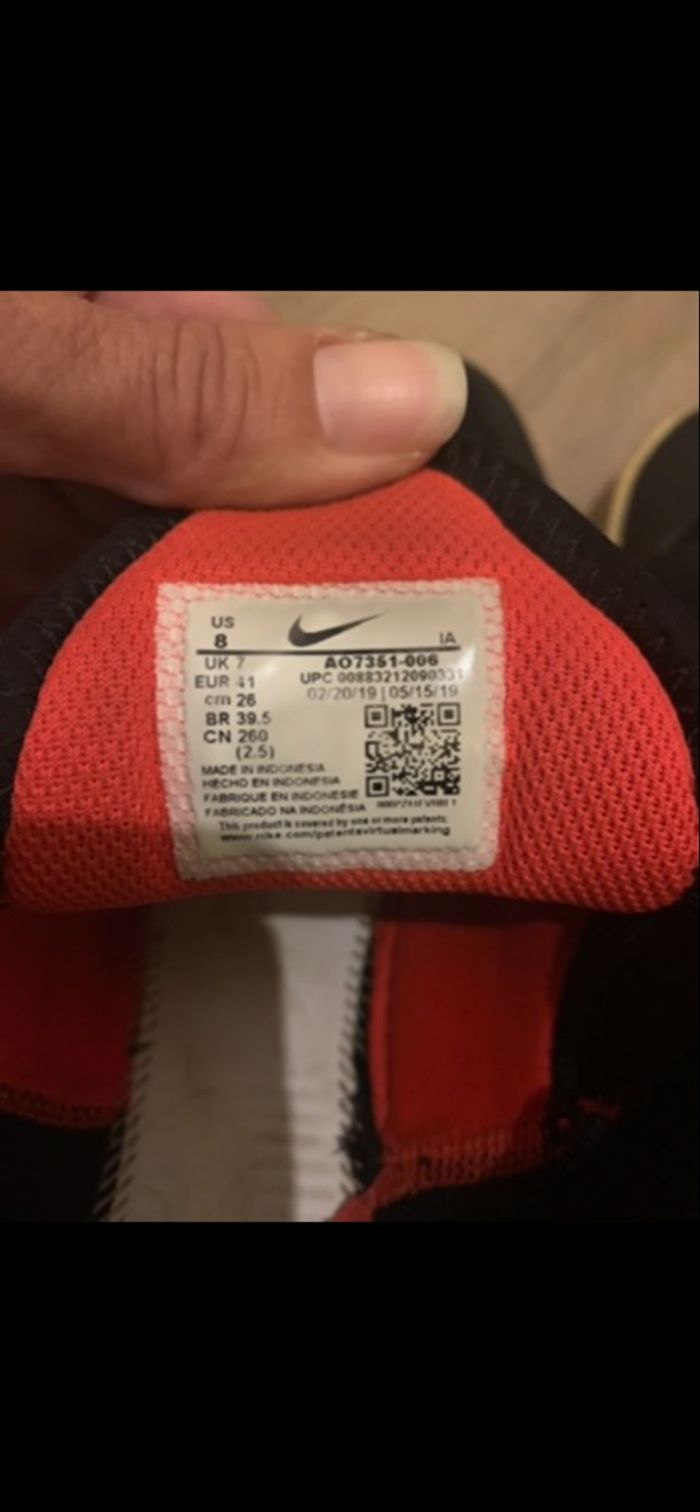 Basket nike noir et orange taille 41 Europe 26cm us8 - photo numéro 4