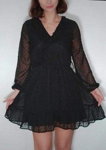 Robe noire vaporeuse chic à pois taille 36