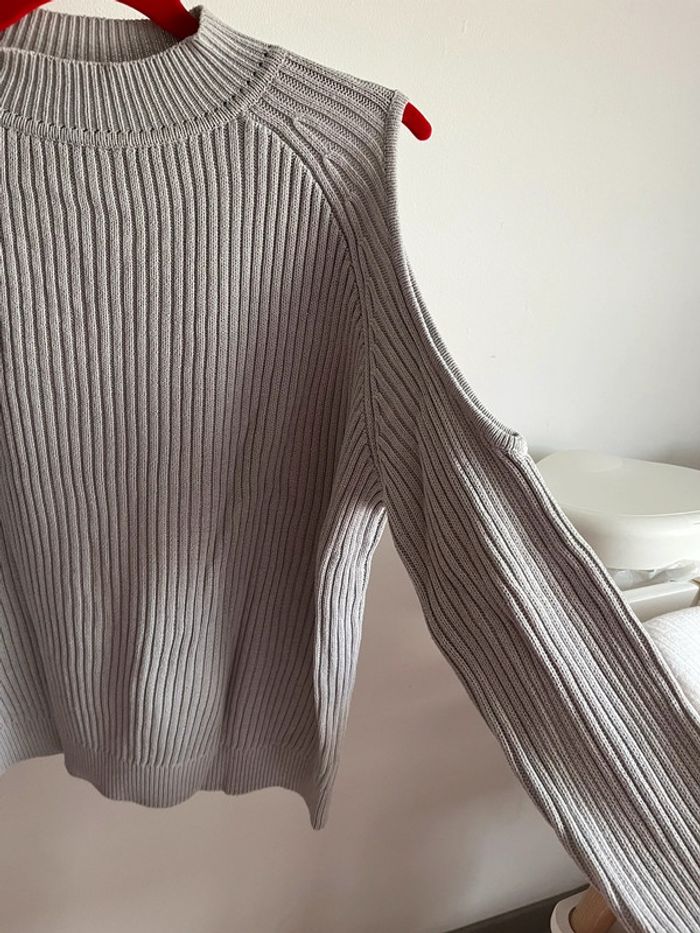 Pull gris - photo numéro 2