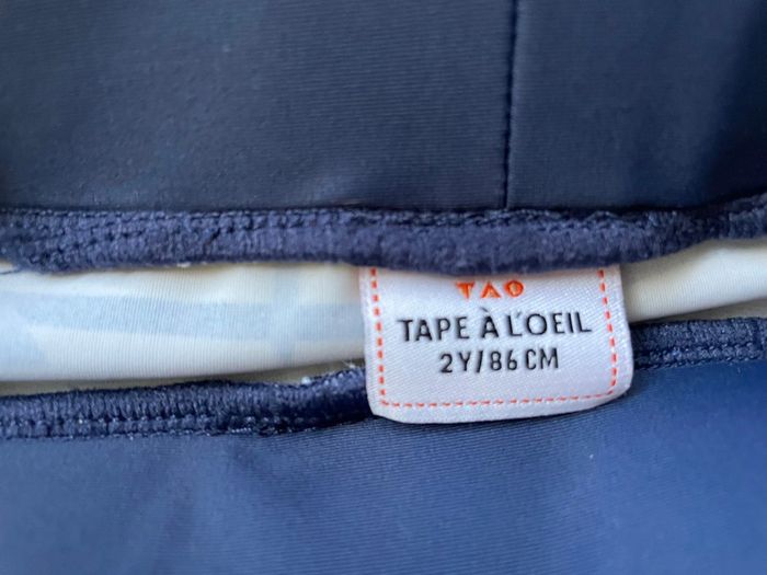 Maillot de bain short garçon 2 ans TAO motifs requins - photo numéro 4