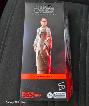 Figurine star wars black serie mon mothma 