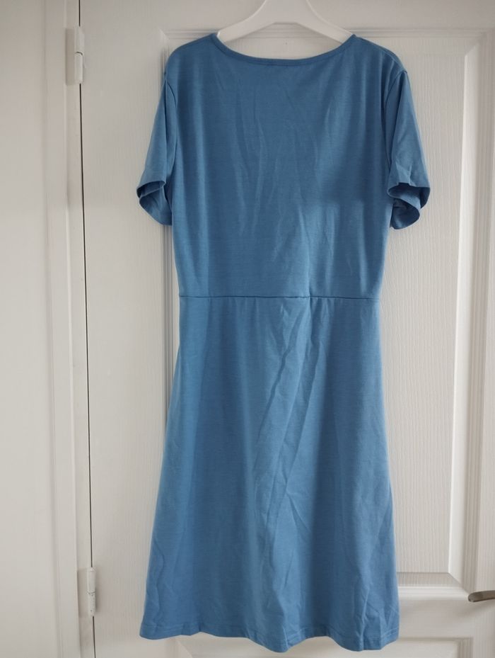 Robe bleue - photo numéro 4
