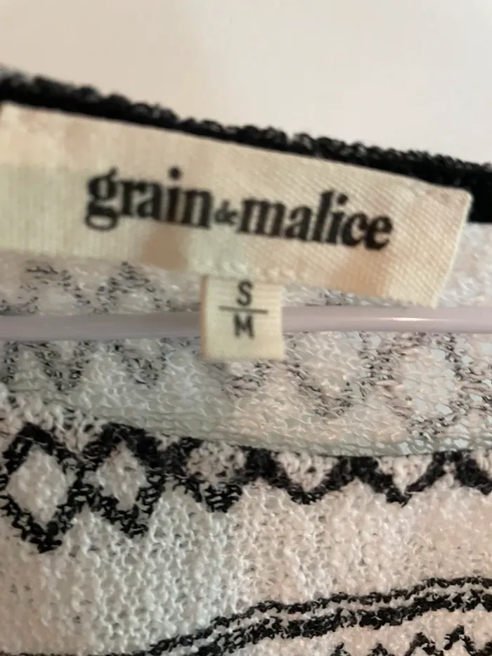 Jolie pull ponchon Grain de Malice taille S/M en excellent état - photo numéro 4